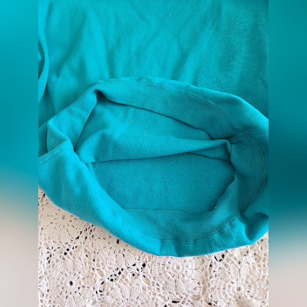 Vintage Weekend Edition Teal Cabin Snow Scene Sweatshirt 90s M - Picture 7 of 8